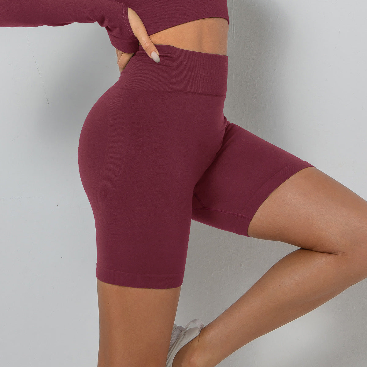 Seamless Peach Pleated Hip Lifting Tight Sports Yoga Shorts